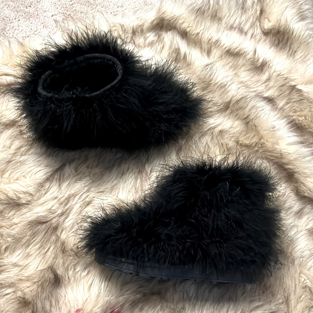 Fur boots